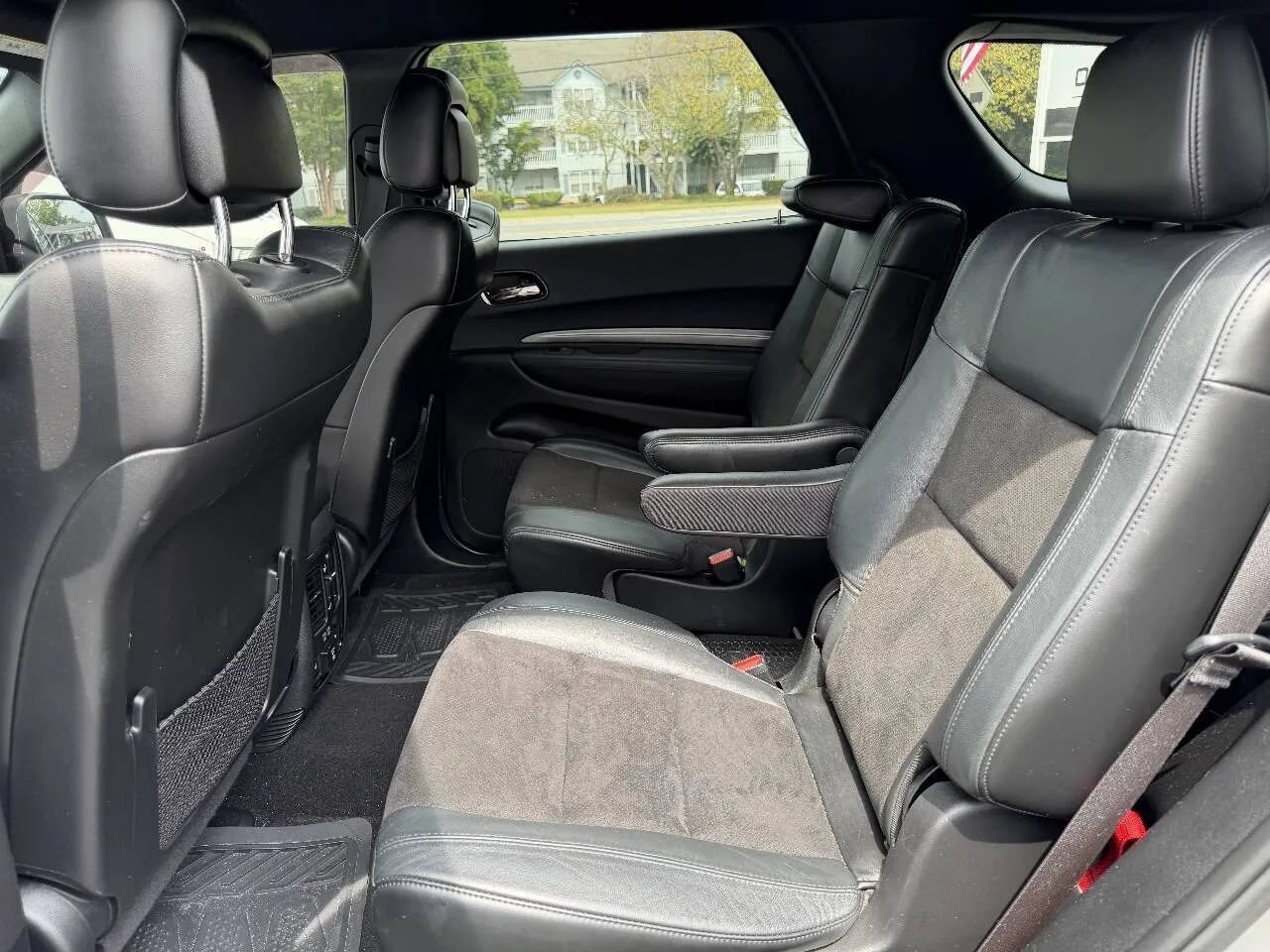 Used 2020 Dodge Durango R/T w/ Blacktop Package RWD image 21