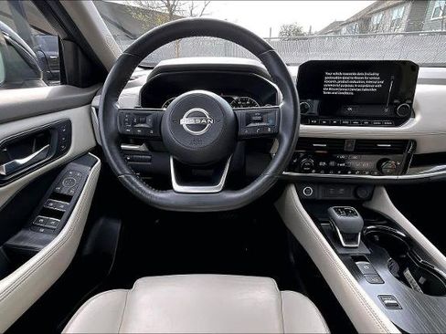 Certified 2023 Nissan Rogue SL w/ SL Premium Package image 5