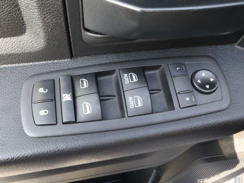 Used 2021 RAM 2500 Tradesman AWD/4WD image 17