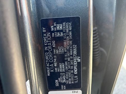 Used 2025 Kia Sportage LX FWD image 28