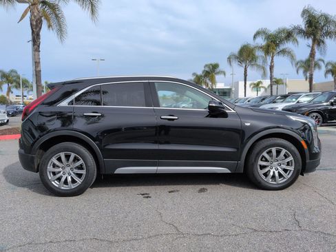 Used 2023 Cadillac XT4 Premium Luxury image 11