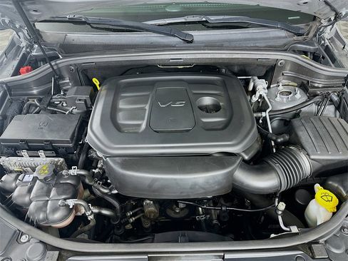 Used 2019 Jeep Grand Cherokee Altitude image 33