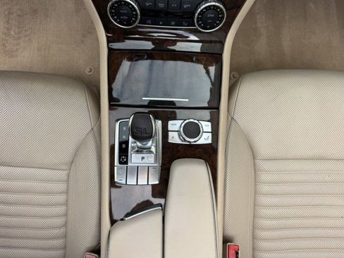 Used 2014 Mercedes-Benz SL 550 w/ Sport Wheel Package image 23