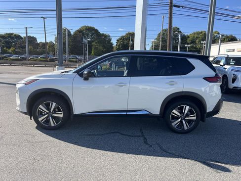 Used 2023 Nissan Rogue Platinum w/ Platinum Premium Package image 6