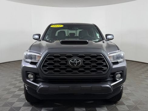 Used 2021 Toyota Tacoma TRD Sport AWD/4WD image 2