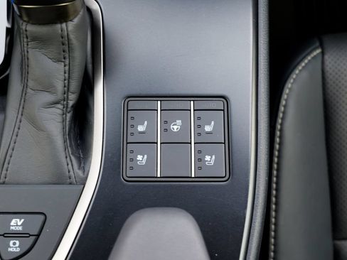 Used 2024 Lexus UX 250h F Sport AWD/4WD image 52