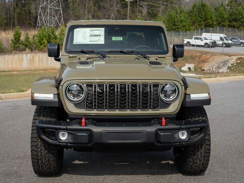 New 2026 Jeep Gladiator Rubicon image 2