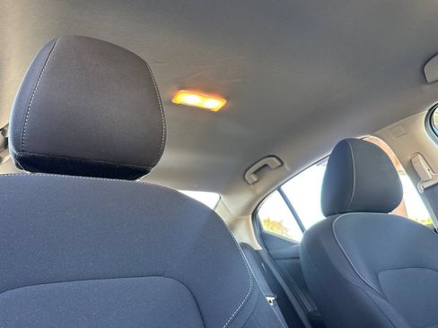 Used 2024 Nissan Sentra S FWD image 22
