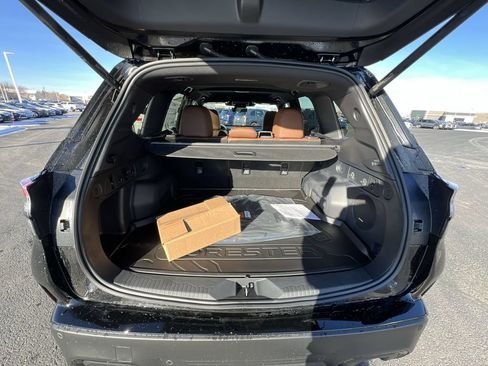 Used 2026 Subaru Forester Touring AWD/4WD image 27