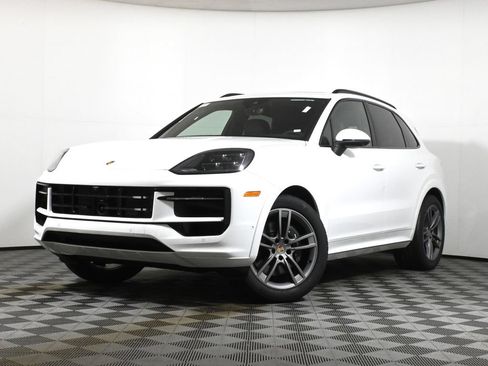Used 2026 Porsche Cayenne AWD/4WD image 1