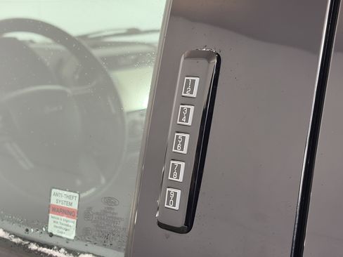 Used 2019 Ford F150 XLT w/ Equipment Group 302A Luxury image 17