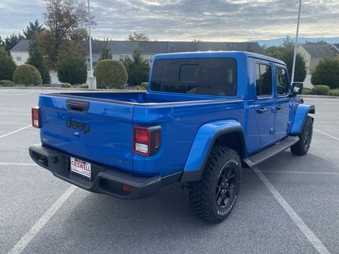 New 2025 Jeep Gladiator Sport image 8