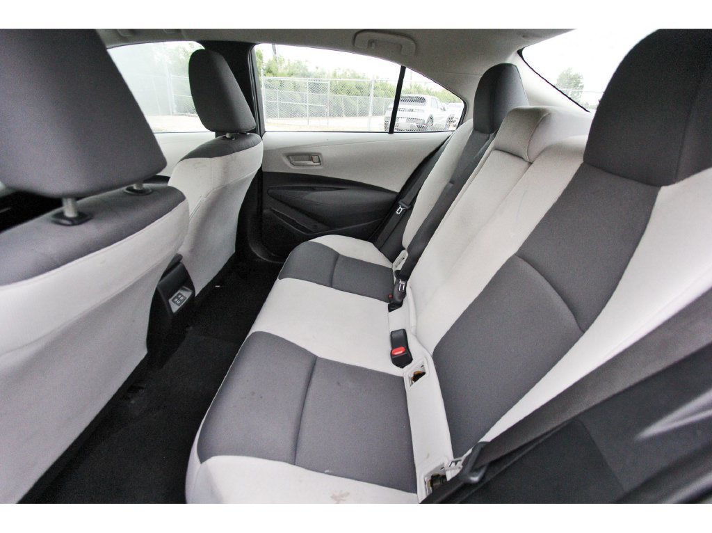 Used 2025 Toyota Corolla LE FWD image 14