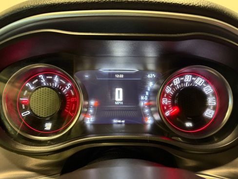 Used 2019 Dodge Challenger R/T image 30