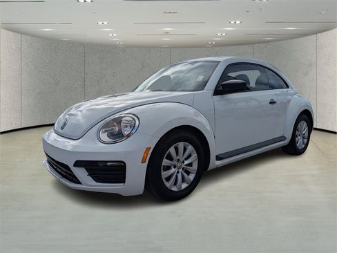 Used 2017 Volkswagen Beetle 1.8T S image 7
