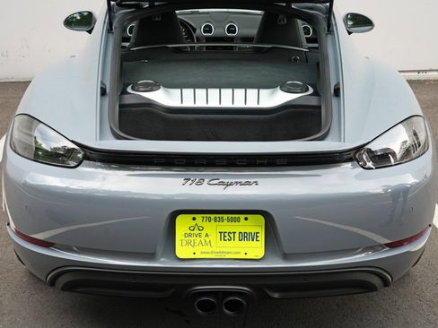 Used 2024 Porsche 718 Cayman RWD image 10