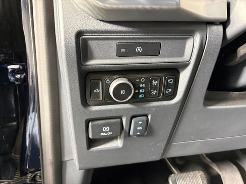 Used 2025 Ford F150 Lariat w/ Equipment Group 501A Mid image 13