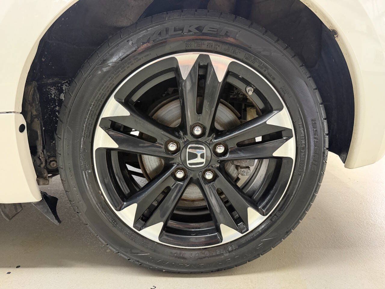 Used 2015 Honda CR-Z EX image 23