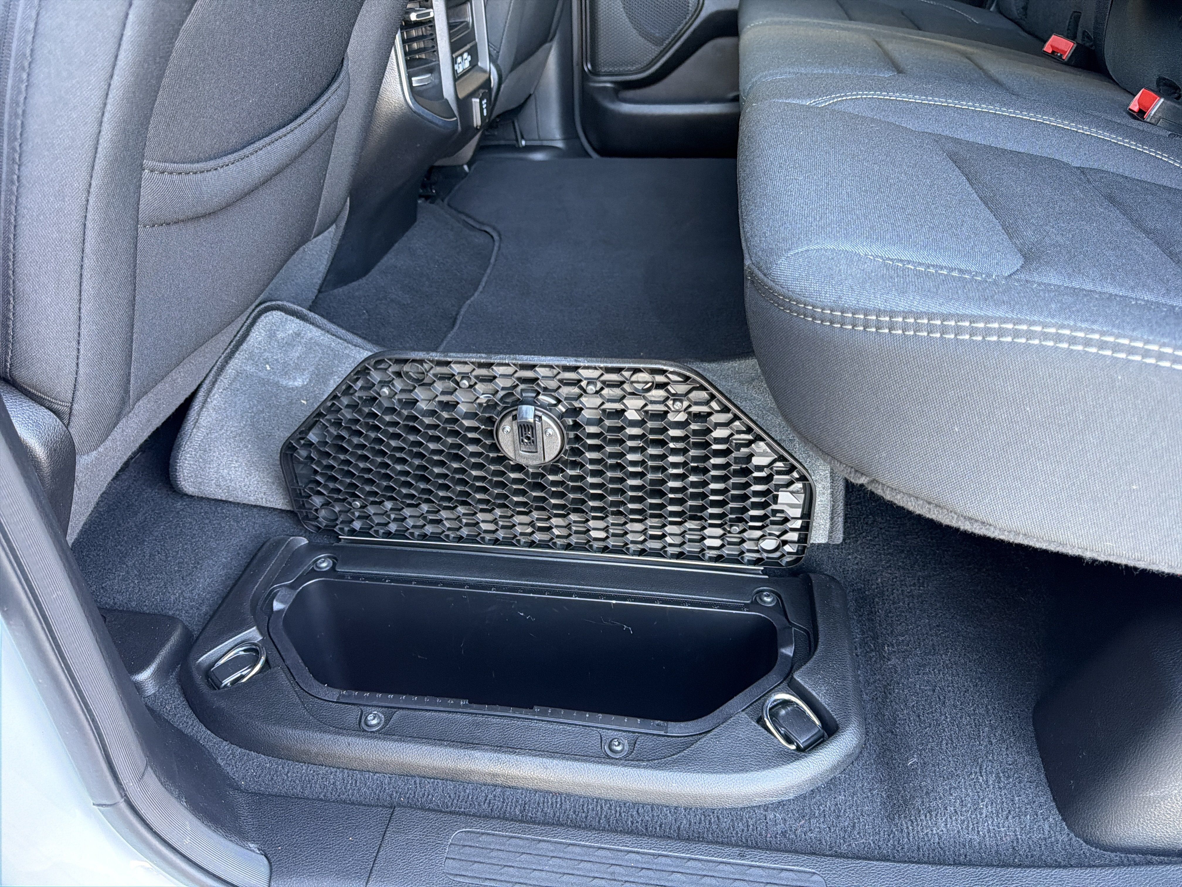 Used 2025 RAM 1500 Big Horn AWD/4WD image 10