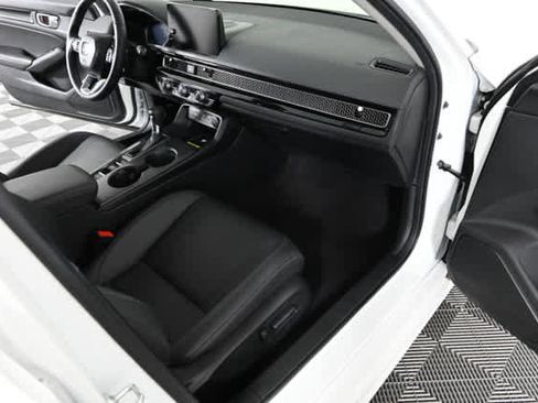 Used 2024 Honda Civic Touring image 10