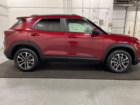 Used 2025 Chevrolet TrailBlazer LT image 21