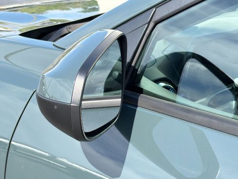 Used 2025 Chevrolet Trax LT image 20