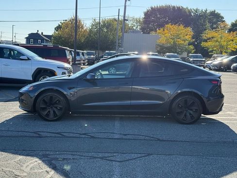 Used 2025 Tesla Model 3 RWD image 2
