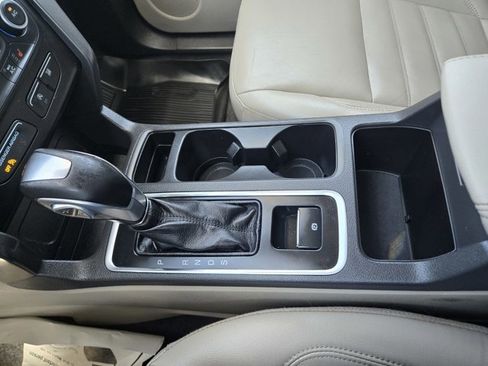 Used 2018 Ford Escape SEL FWD image 12