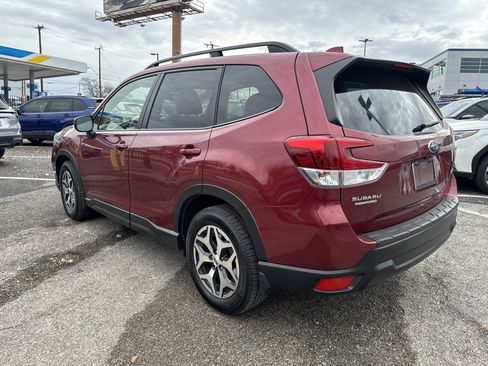 Certified 2021 Subaru Forester Premium image 5