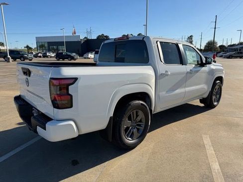 New 2026 Nissan Frontier SV image 5