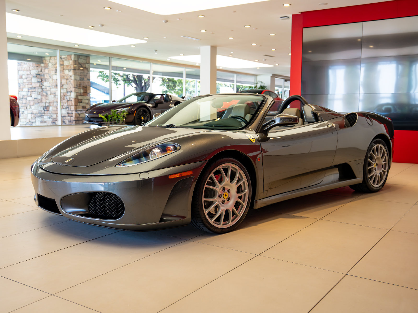 Used 2005 Ferrari F430 Spider RWD image 4