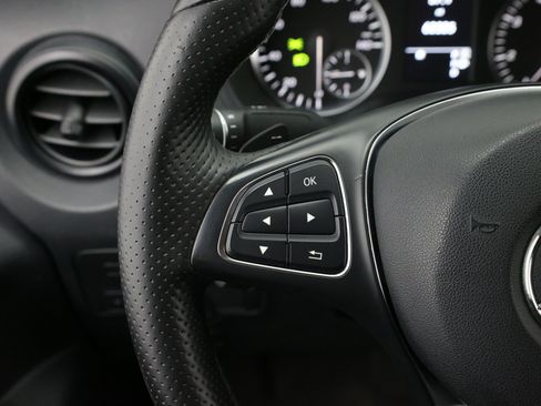 Used 2018 Mercedes-Benz Metris image 17