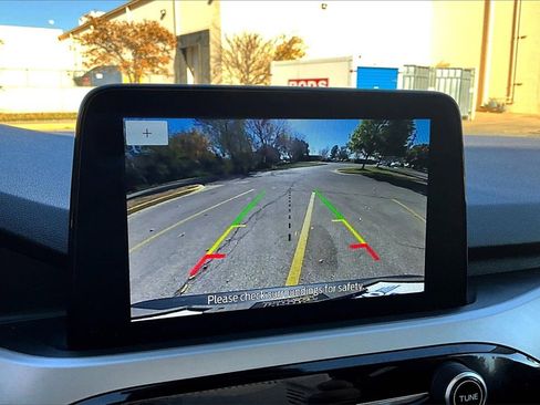 Used 2022 Ford Escape SE image 21