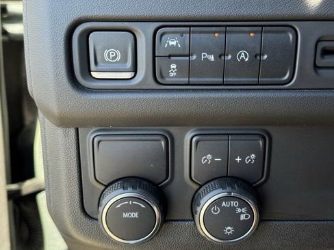 Used 2024 Chevrolet Suburban RST image 23