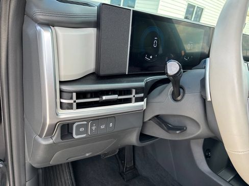 Used 2026 Hyundai Santa Fe SEL FWD image 23
