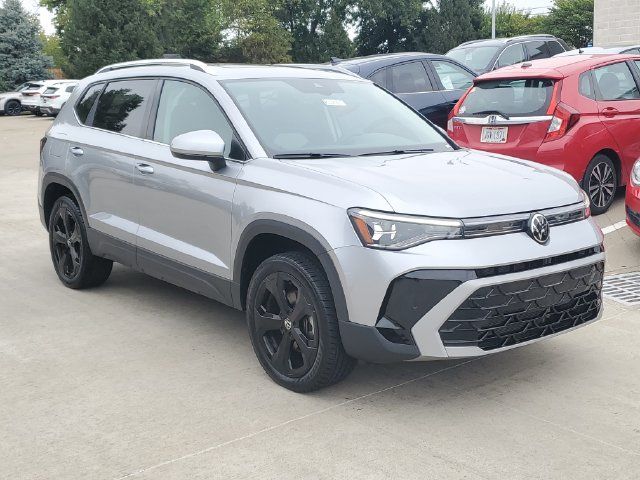 Used 2025 Volkswagen Taos SEL AWD/4WD image 33