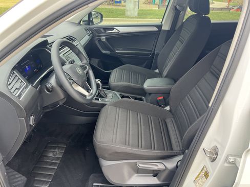 Used 2023 Volkswagen Tiguan S image 15