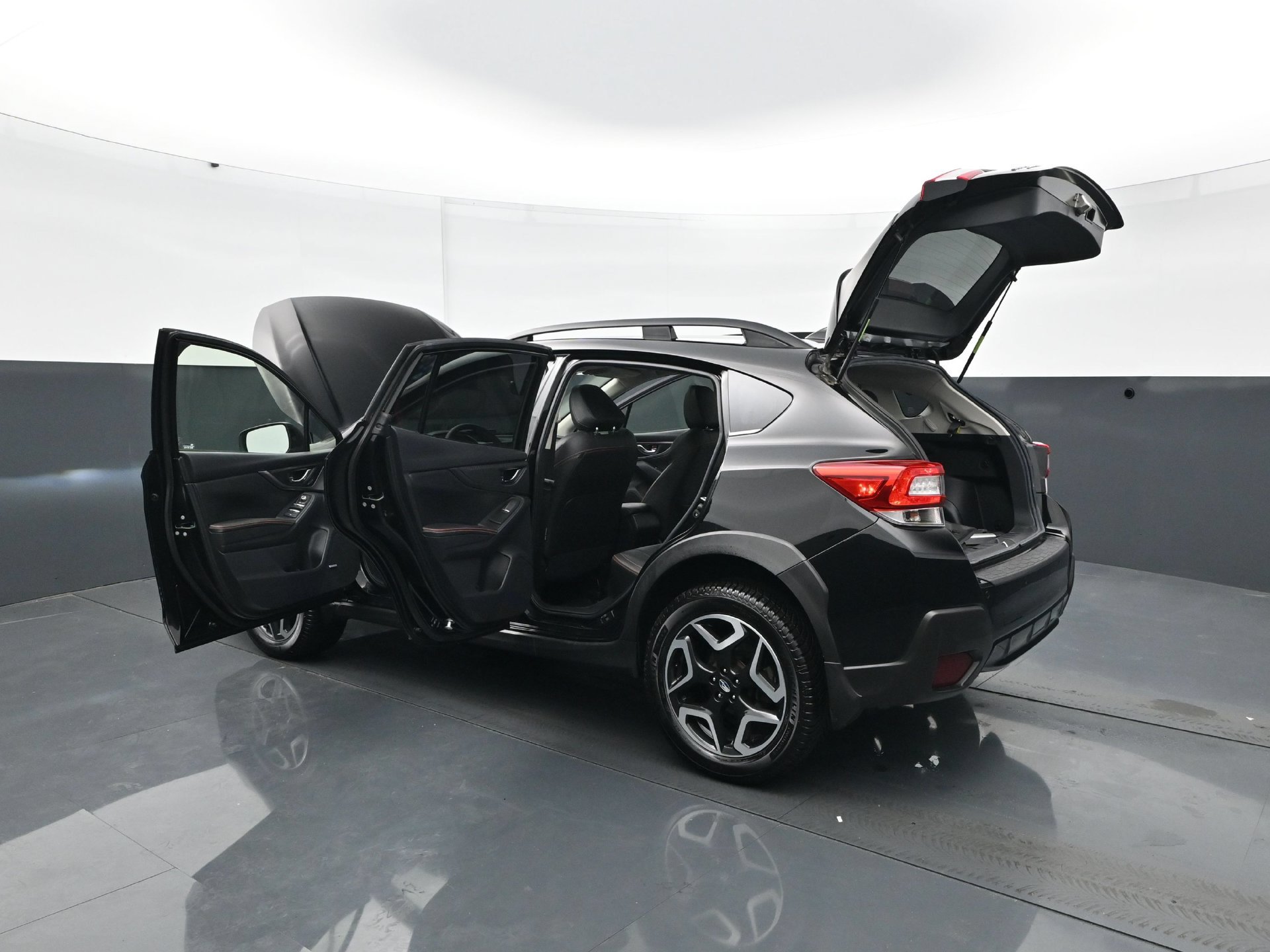 Used 2019 Subaru Crosstrek 2.0i Limited w/ Moonroof Package w/Navigation AWD/4WD image 32