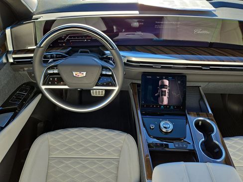 New 2026 Cadillac Escalade Platinum Sport w/ LPO, ONYX Package image 14