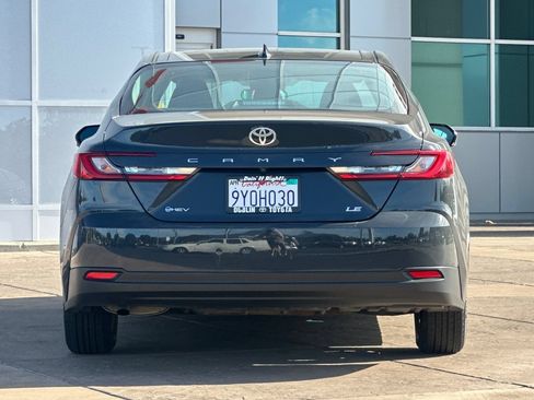 Used 2025 Toyota Camry LE FWD image 5