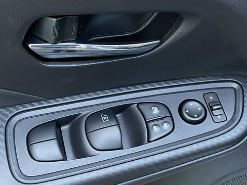 New 2025 Nissan Versa SV w/ Trunk Package image 11