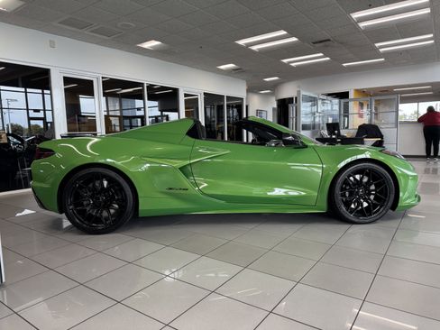 New 2026 Chevrolet Corvette Z06 w/ Stealth Interior Trim Package RWD image 4