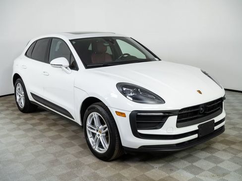 Certified 2023 Porsche Macan Turbo image 27
