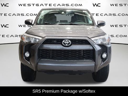 Used 2018 Toyota 4Runner SR5 Premium image 4