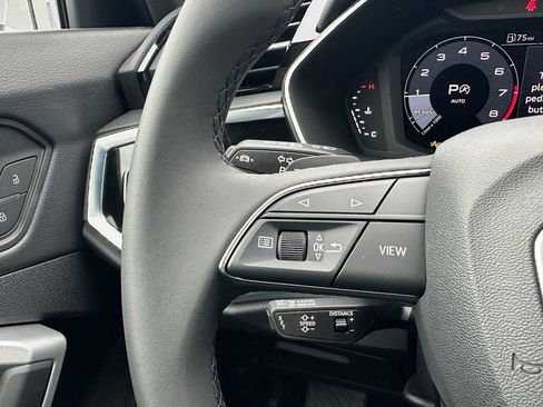 New 2025 Audi Q3 2.0T Premium image 32