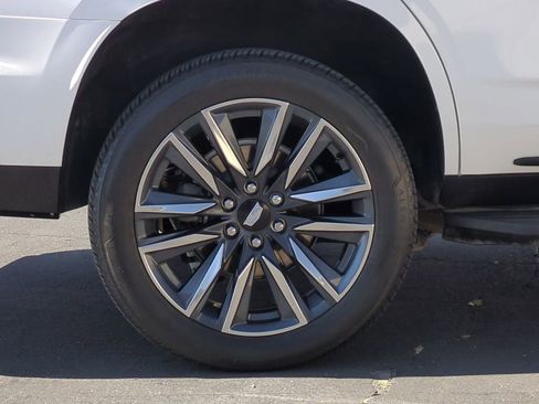 Certified 2024 Cadillac Escalade Sport AWD/4WD image 38