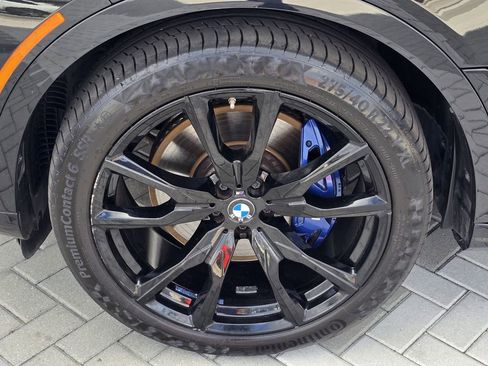 Used 2024 BMW X7 xDrive40i w/ M Sport Package image 9
