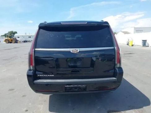 Used 2019 Cadillac Escalade ESV Premium Luxury AWD/4WD image 8