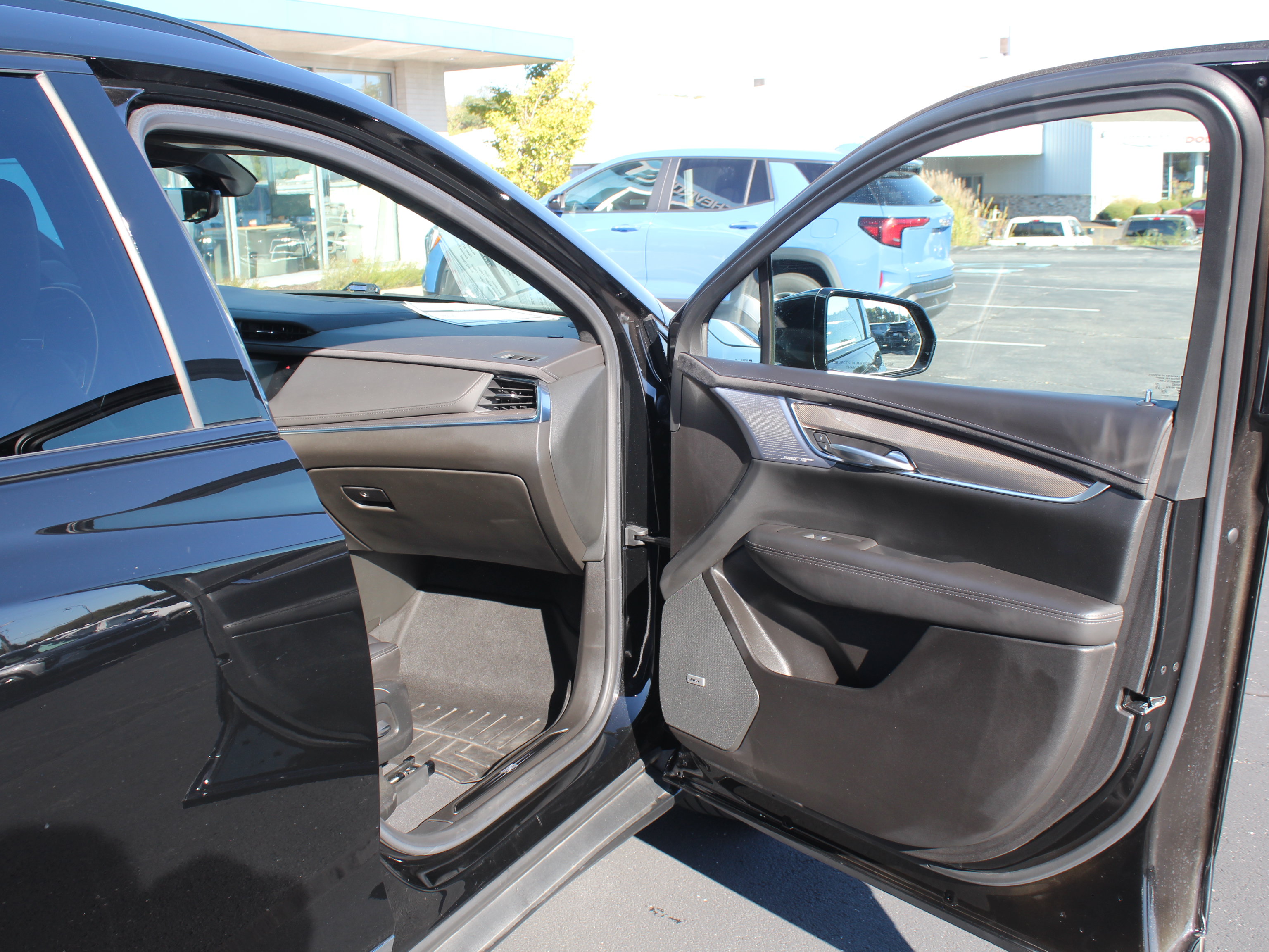 Used 2024 Cadillac XT5 Sportv w/ Platinum Package AWD/4WD image 27