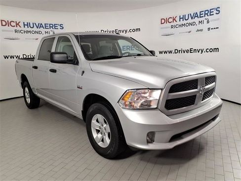 Used 2018 RAM 1500 Express image 3